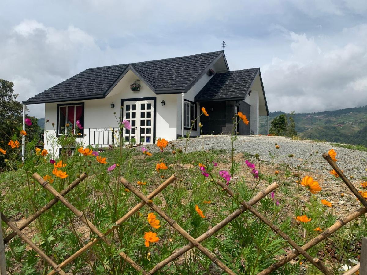 Hounon White Chimney Cottage Ranau Esterno foto